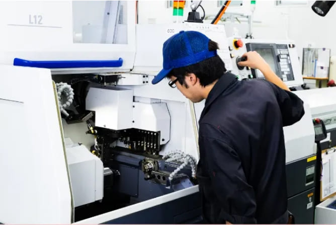 微細切削加工の様子