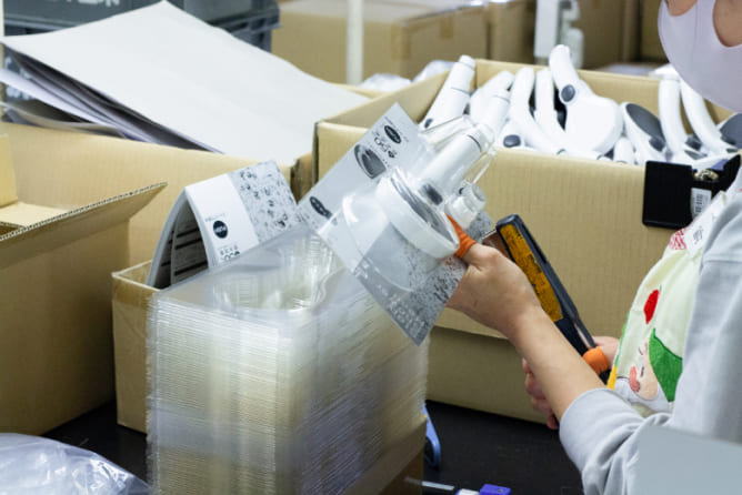 株式会社サンエース パッケージ梱包の様子